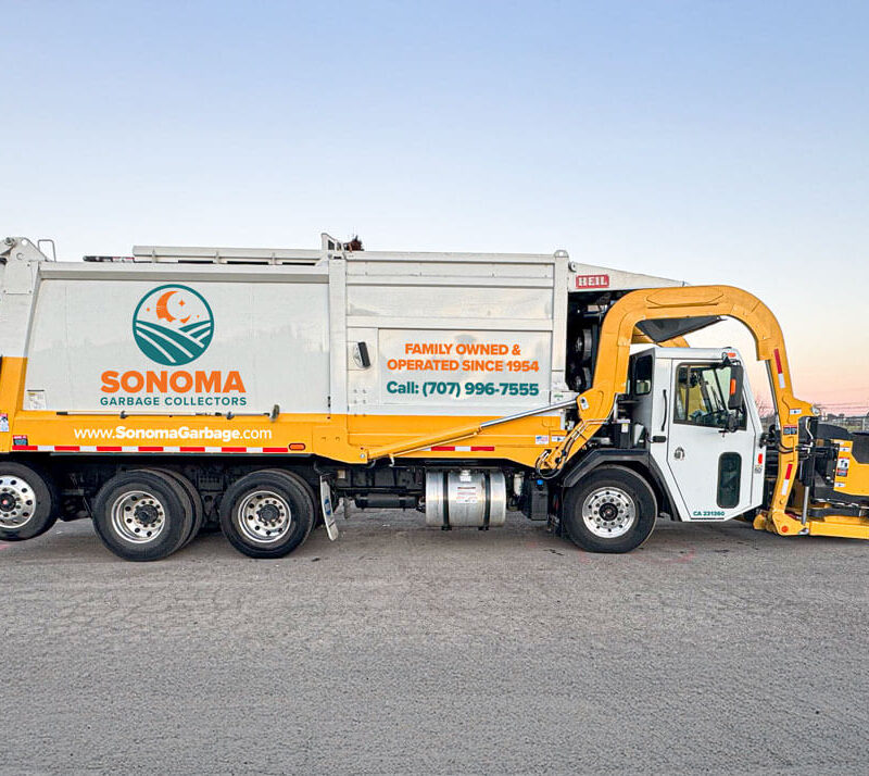 Sonoma Garbage Collectors New Garbage Truck